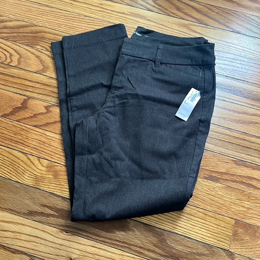 Old Navy Dark Gray Pixie Pant 4P